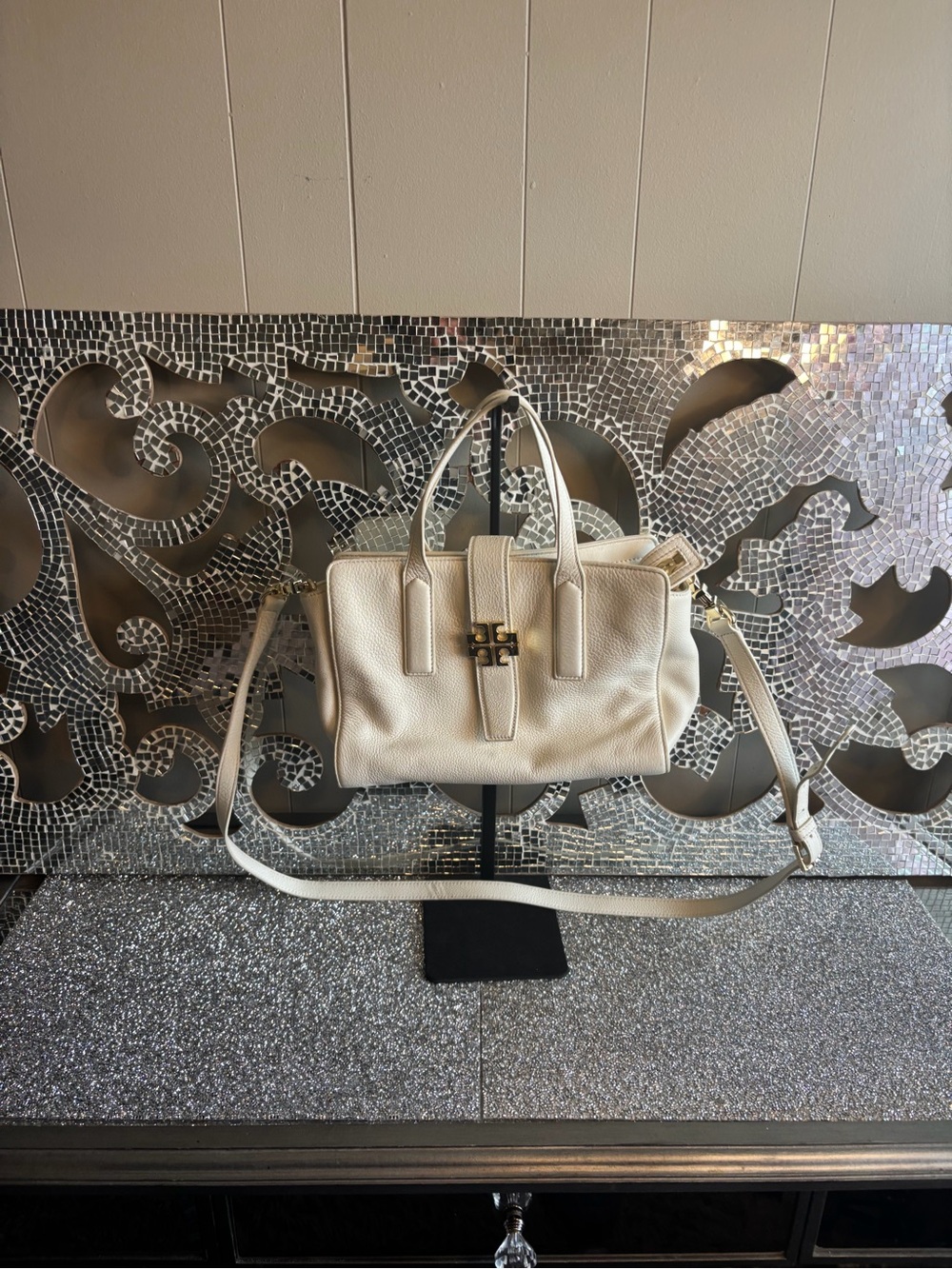 ⭐️Tory Burch Cream Pebbled Leather Satchel with Crossbody Strap